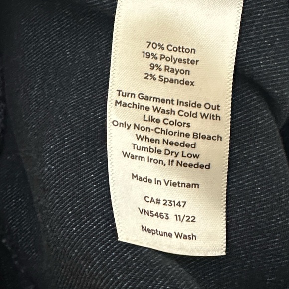 Liz Claiborne || woman’s skinny cropped Jeggins size 2P - Picture 8 of 8